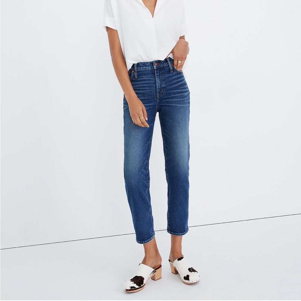 Madewell Mid-Rise Classic Straight Jeans in Carsondale Wash